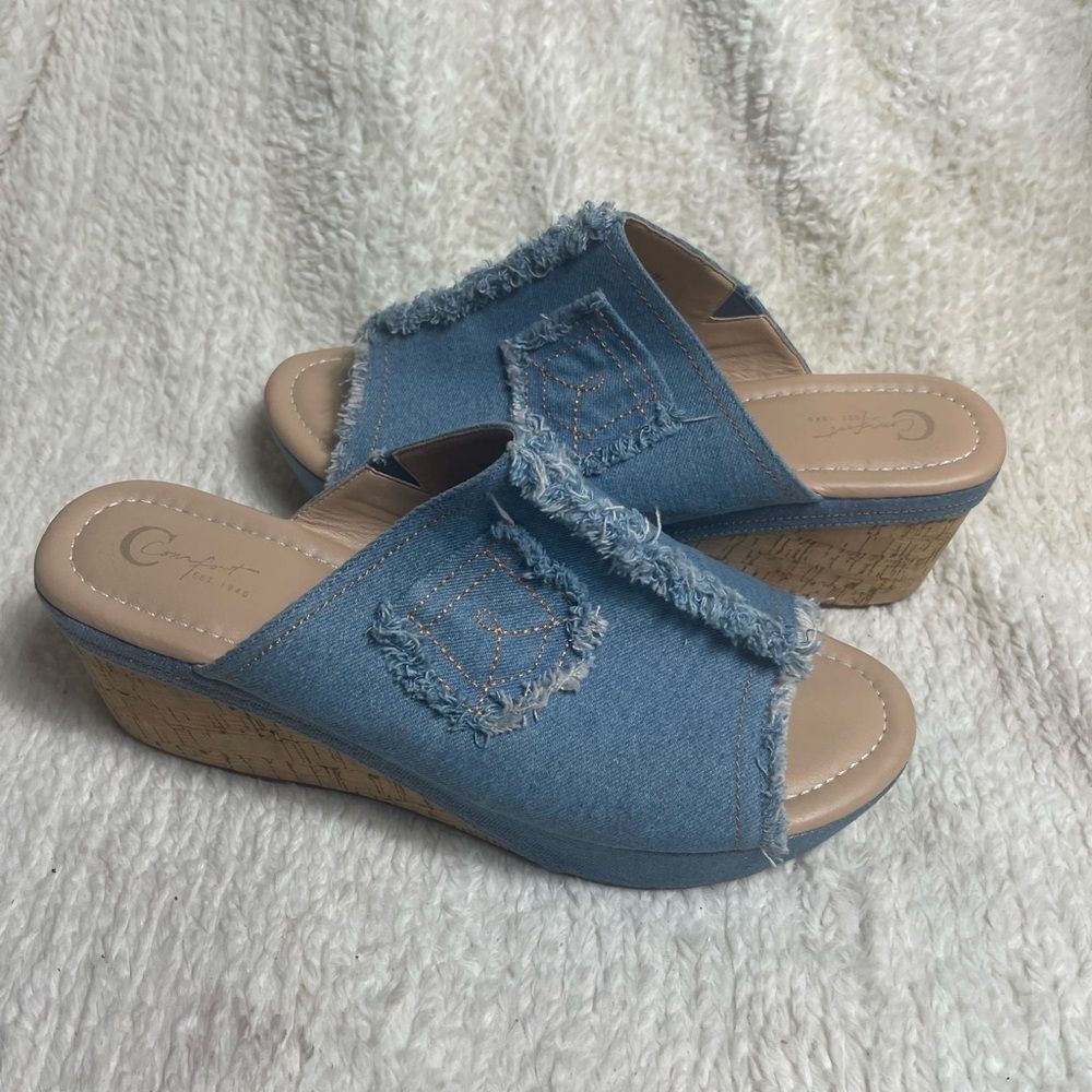 C Comfort Fabric Denim Blue Wedge Sandals fringe accent SZ11W